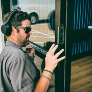 Door won't latch Houston