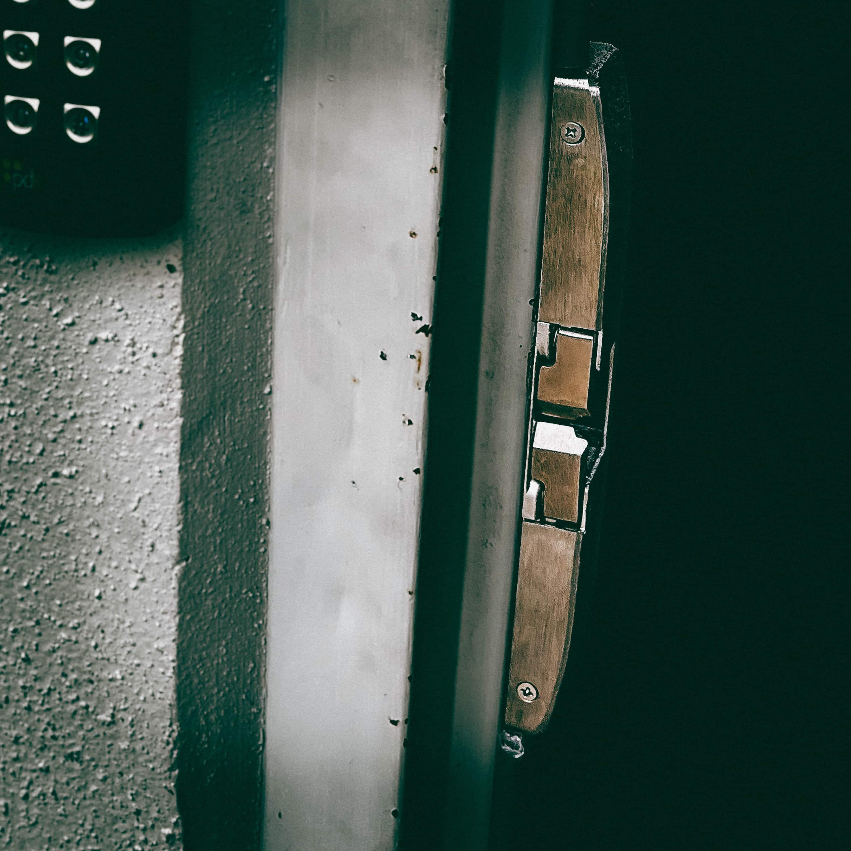 Houston Electric strikes